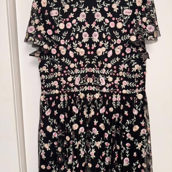 NWT | Mac Duggal 35104 Black Embroidered V Neck Cap Sleeve Midi Dress Size 16 - Picture 9 of 11